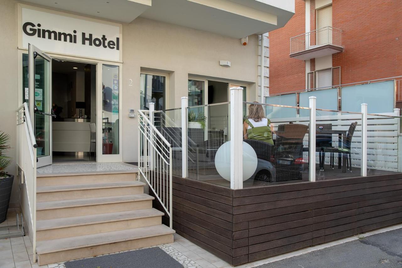 Gimmi Hotel Римини Екстериор снимка